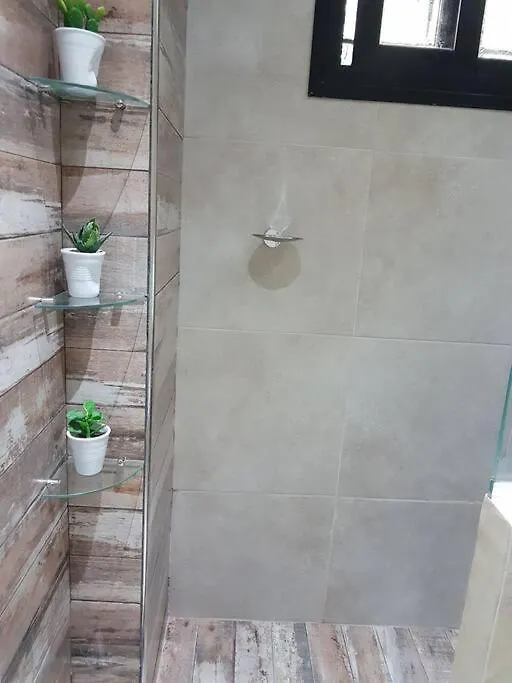 Bello Departamento Centrico Con Cochera Incluida!!! 门多萨 0*,  阿根廷